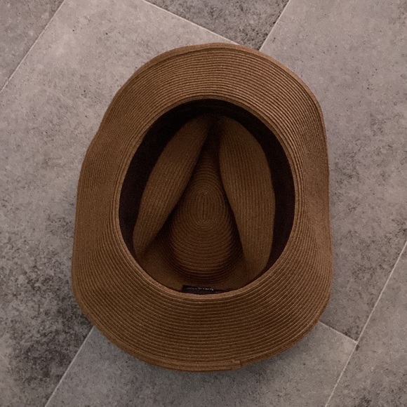 BRIXTON - Picture 8 of 11